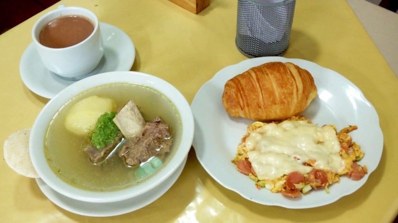 Pablos Restaurant — Desayunos 6