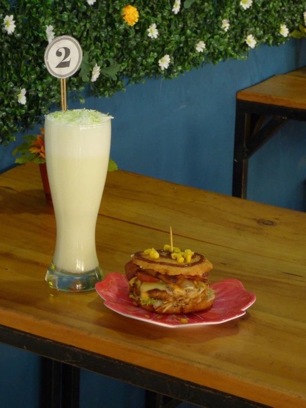 kalu Restaurant — Jugo 3